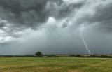 Vague de chaleur et averses orageuses avec chutes de grêle et rafales de vent sous orages de (…)